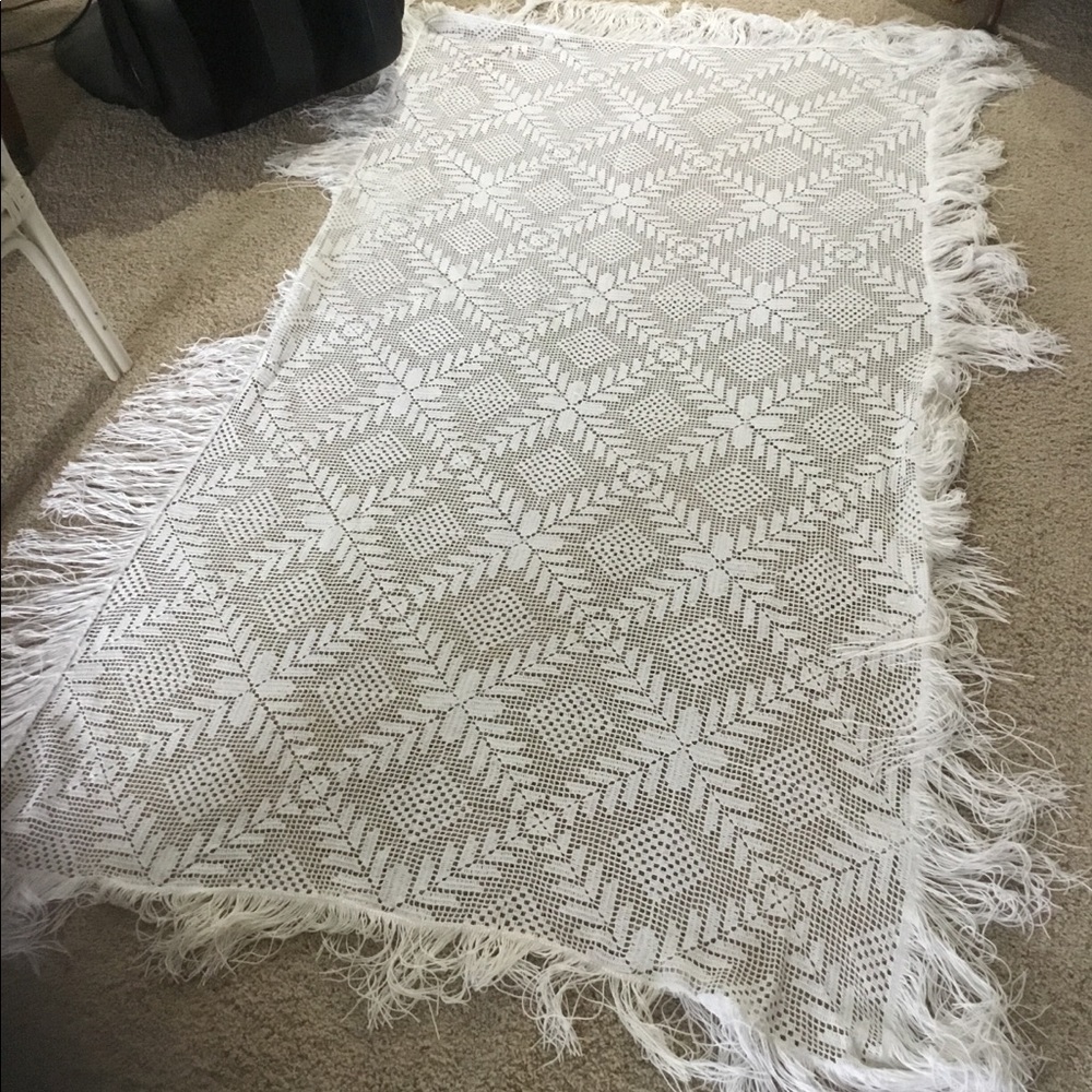 Antique heavy lace and fringe - Picture 5 of 5